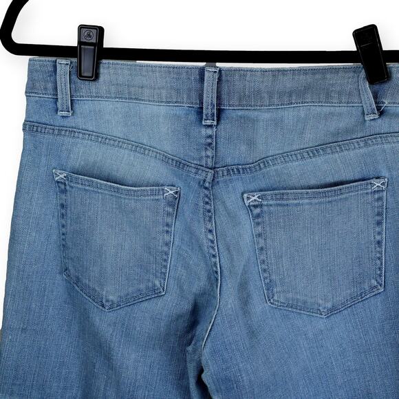 Velvet by Graham & Spencer "Always Judging" Light Wash Denim Jeans 28 - Picture 4 of 9